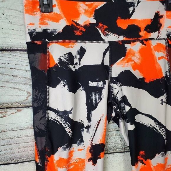 Under Armour HeatGear Compression Capri Leggings Women’s Size SM Black Orange Pr - Picture 2 of 5